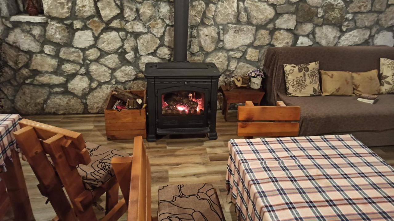 Village House - Novak Rijecani Rijeka Crnojevića Dış mekan fotoğraf