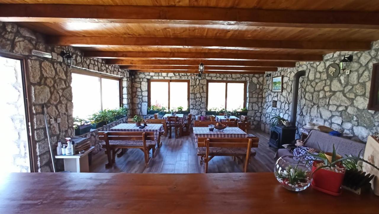 Village House - Novak Rijecani Rijeka Crnojevića Dış mekan fotoğraf